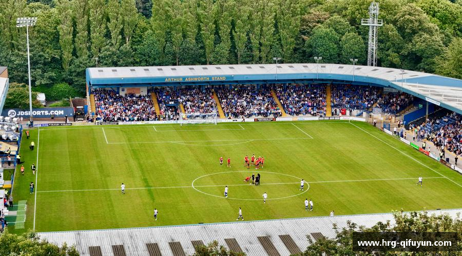 江南体育官方平台汗水与梦想，共创辉煌！